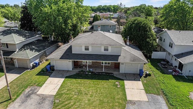 706 N HAWTHORNE DRIVE, Appleton, WI 54915