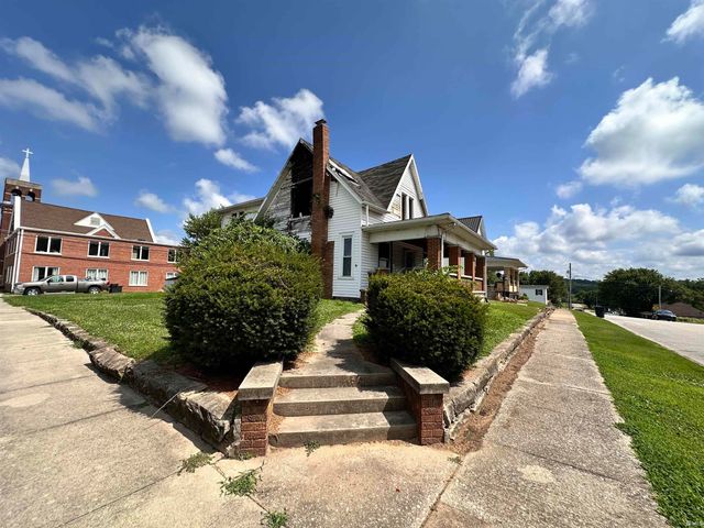 507 High Street, Shoals, IN 47581