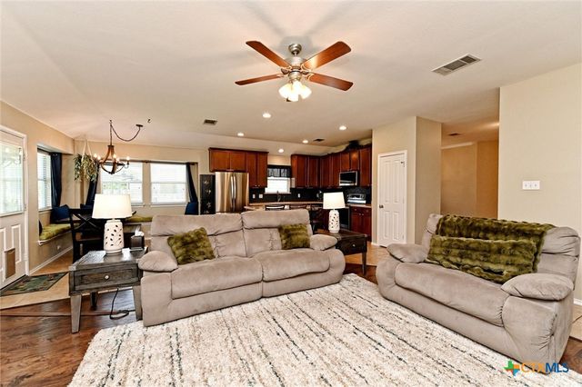 18608 Royal Pointe Drive, Pflugerville, TX 78660