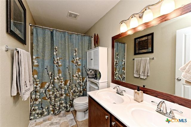 18608 Royal Pointe Drive, Pflugerville, TX 78660