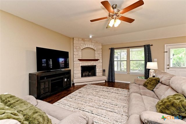 18608 Royal Pointe Drive, Pflugerville, TX 78660