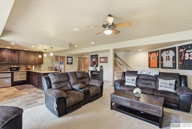 3904 S 184 Avenue, Omaha, NE 68130