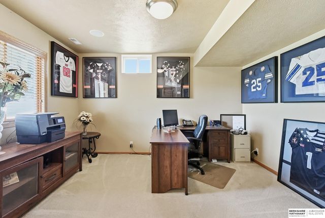 3904 S 184 Avenue, Omaha, NE 68130