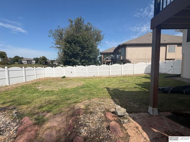 3904 S 184 Avenue, Omaha, NE 68130