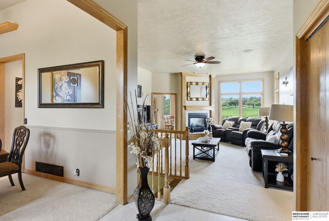 3904 S 184 Avenue, Omaha, NE 68130