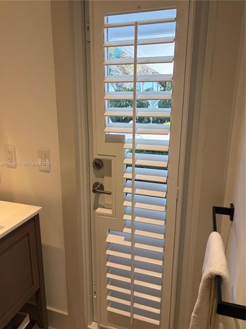 8425 SW 107th St, Miami, FL 33156