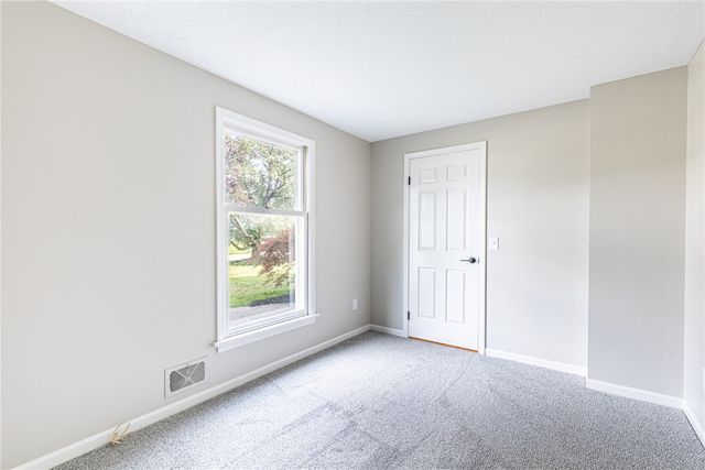 3 Hidden Mdw, Penfield, NY 14526