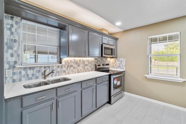 8714 Quinn Street A, Dallas, TX 75217