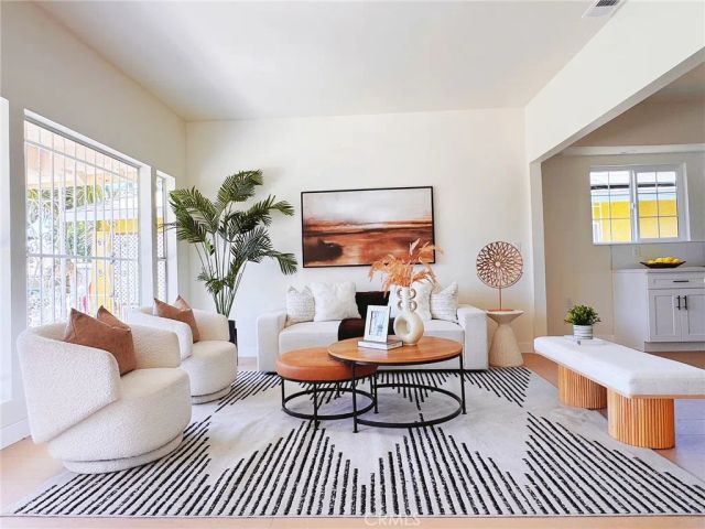 9111 Bandera Street, Los Angeles, CA 90002