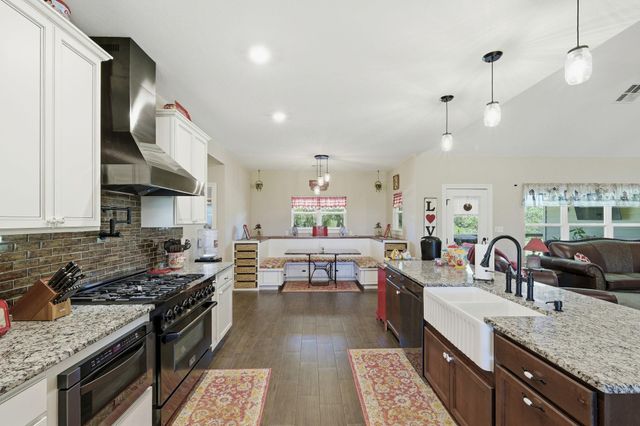 450 County Road 204, Liberty Hill, TX 78642