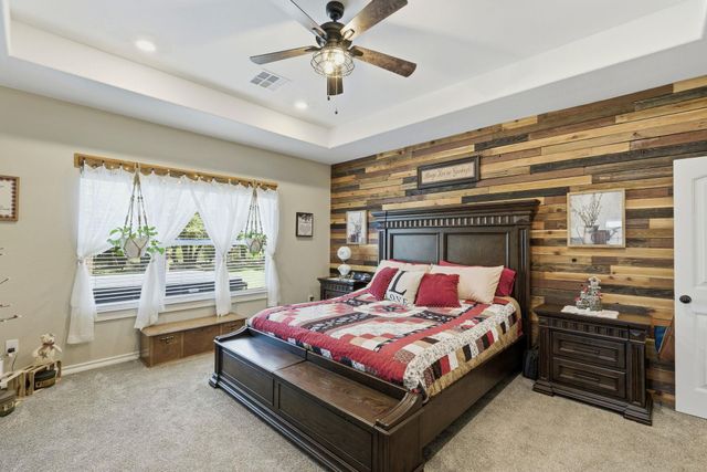 450 County Road 204, Liberty Hill, TX 78642
