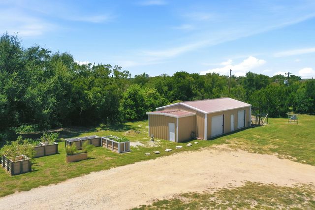 450 County Road 204, Liberty Hill, TX 78642