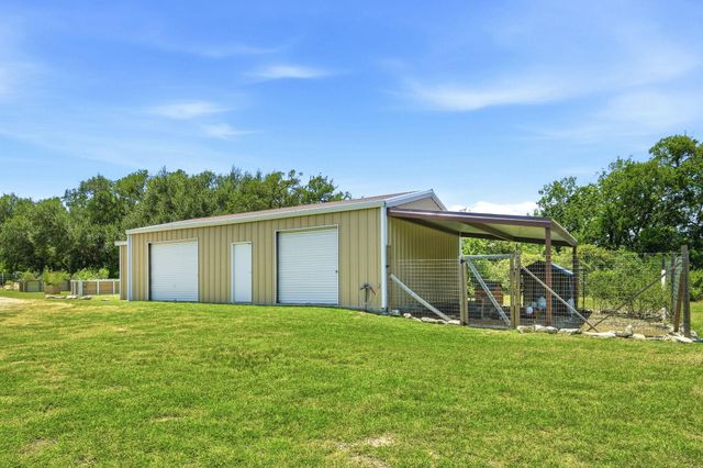 450 County Road 204, Liberty Hill, TX 78642