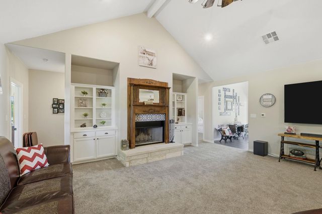 450 County Road 204, Liberty Hill, TX 78642