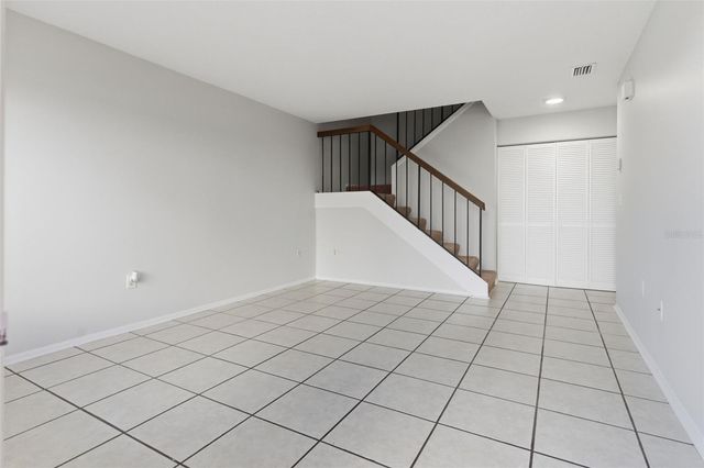 526 HEATHERTON VILLAGE, Altamonte Springs, FL 32714