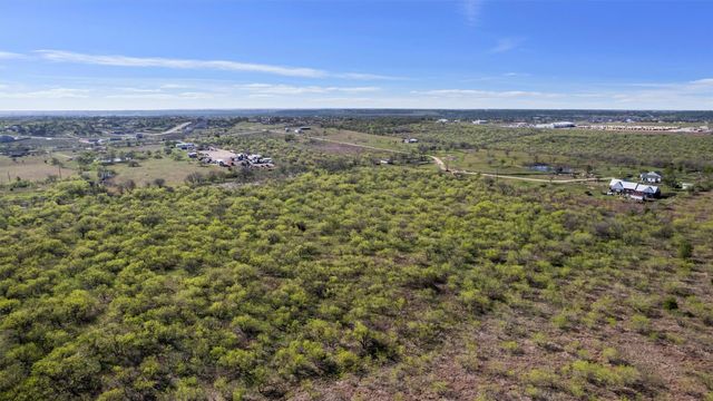 10745 N Camino Real, Uhland, TX 78640