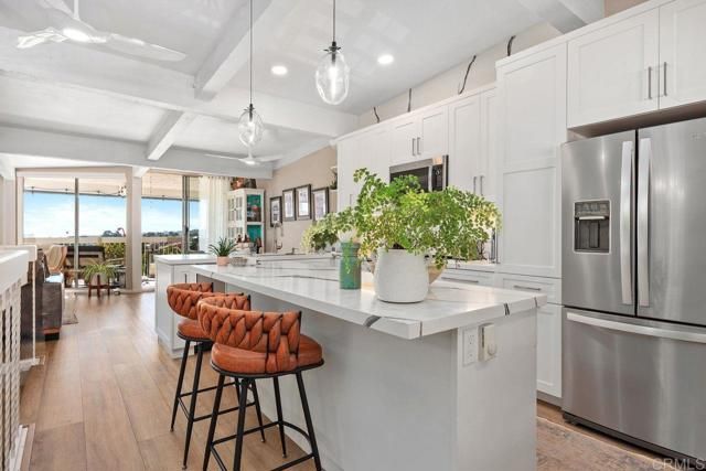 2327 Caringa Way 3, Carlsbad, CA 92009