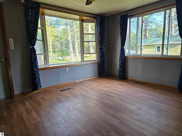 4733 Zella Drive, Hale, MI 48739