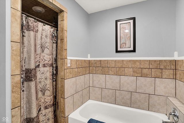 4896 W State Road 32, Anderson, IN 46011