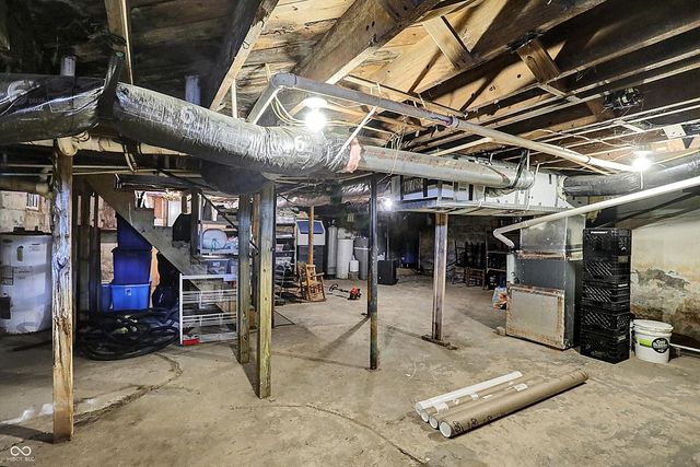 4896 W State Road 32, Anderson, IN 46011