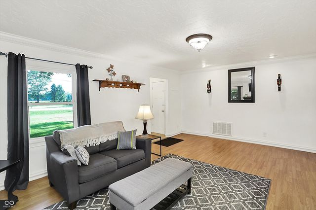 4896 W State Road 32, Anderson, IN 46011