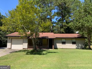 42 Skylark Lane, Jonesboro, GA 30238