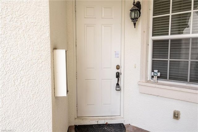 7029 Ambrosia LN 604, Naples, FL 34119