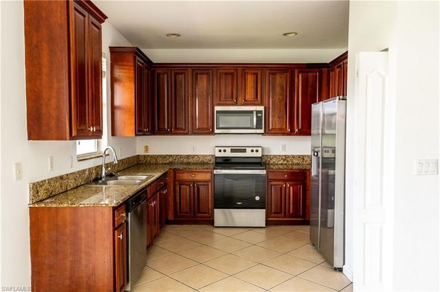 7029 Ambrosia LN 604, Naples, FL 34119
