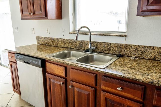 7029 Ambrosia LN 604, Naples, FL 34119