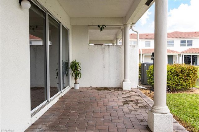 7029 Ambrosia LN 604, Naples, FL 34119