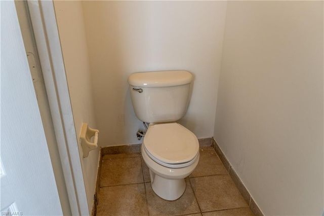 7029 Ambrosia LN 604, Naples, FL 34119