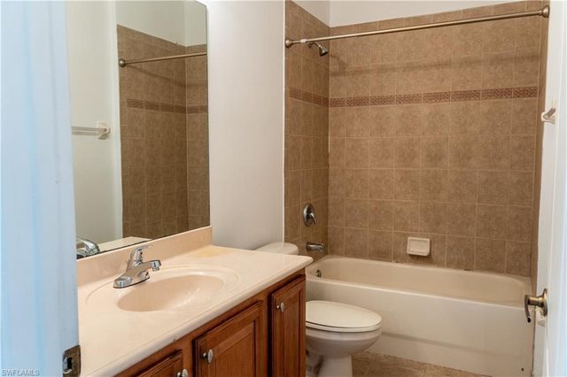 7029 Ambrosia LN 604, Naples, FL 34119
