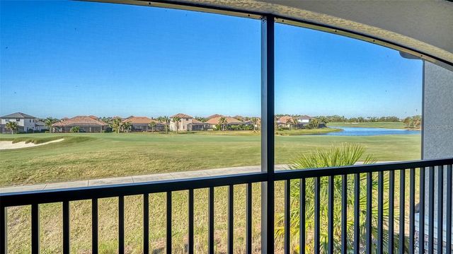 5537 PALMER CIRCLE 201, Bradenton, FL 34211