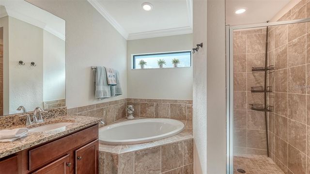5537 PALMER CIRCLE 201, Bradenton, FL 34211