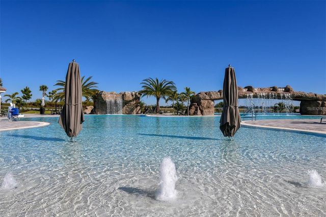 5537 PALMER CIRCLE 201, Bradenton, FL 34211