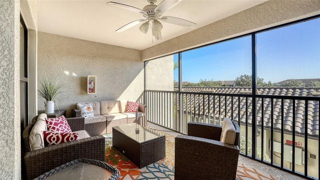 5537 PALMER CIRCLE 201, Bradenton, FL 34211