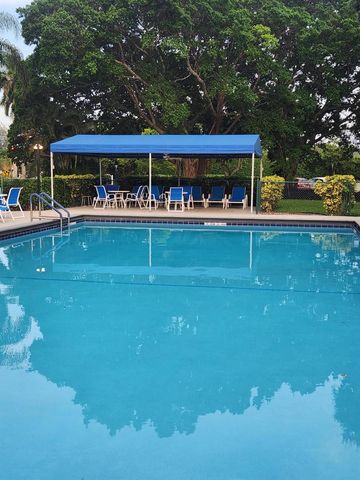 811 S Hollybrook Drive S 206, Pembroke Pines, FL 33025