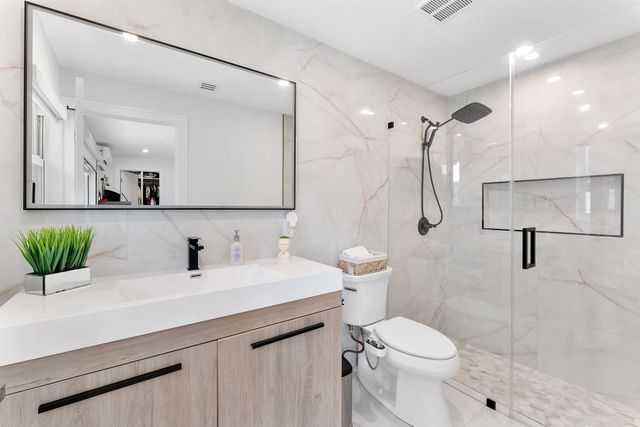 5800 SW 19TH Street, Plantation, FL 33317