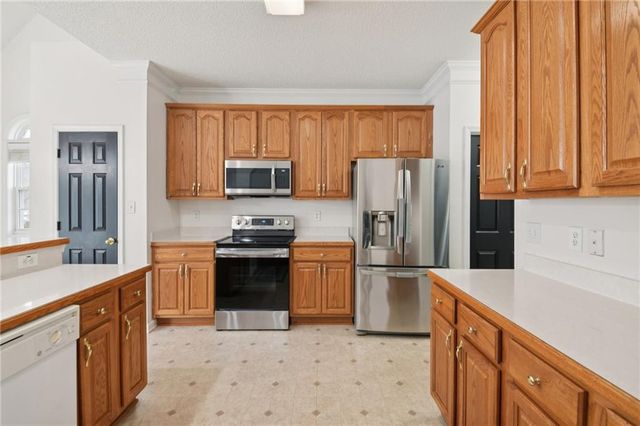 400 Kyle Court, Fayetteville, GA 30215