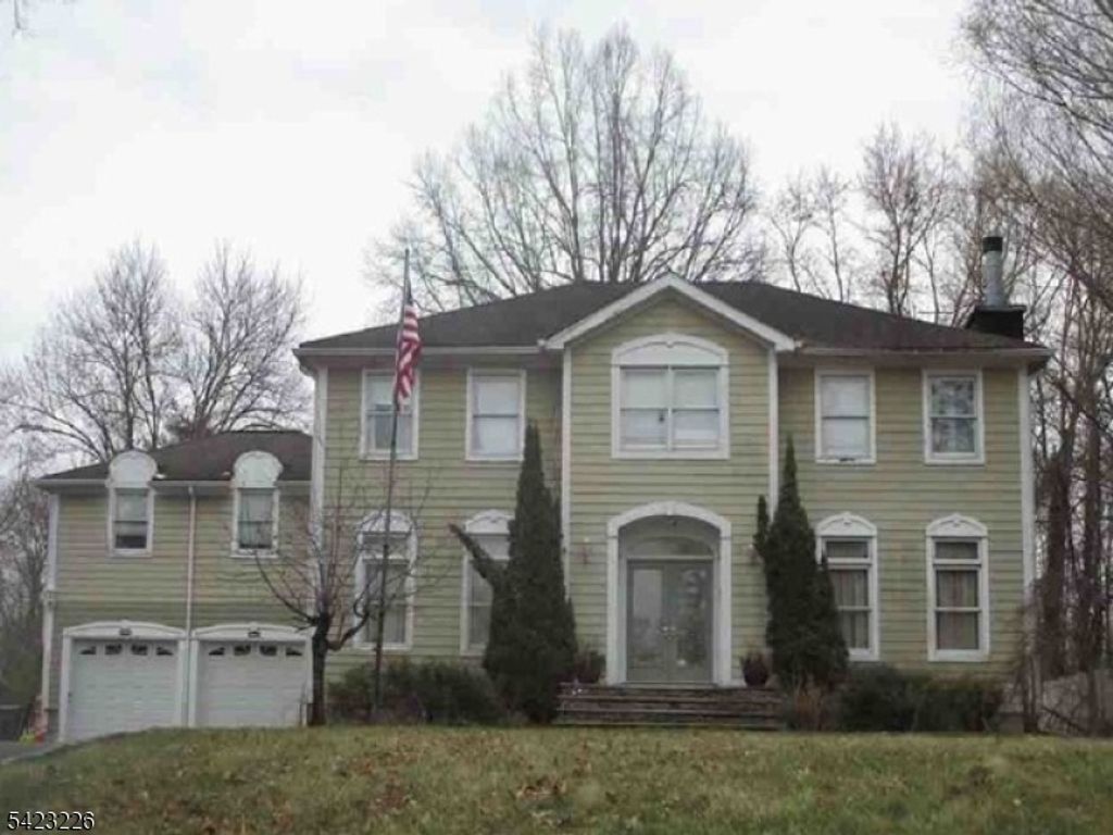 372 Passaic Ave, West Caldwell Twp., NJ 07006