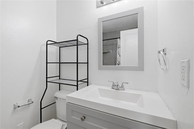 6614 E 128th Street, Grandview, MO 64030