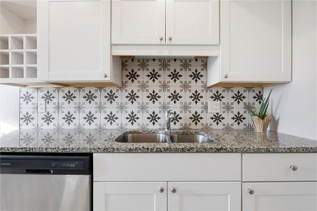 6614 E 128th Street, Grandview, MO 64030