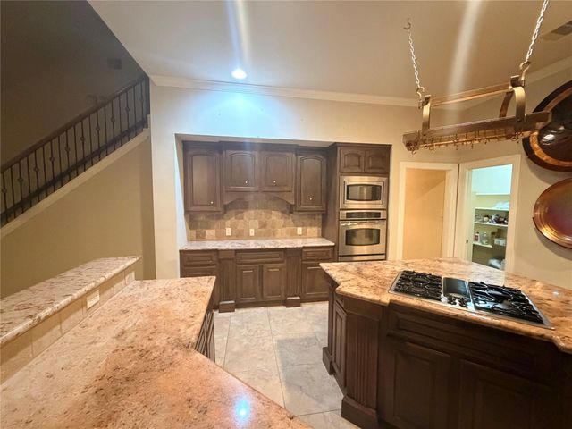 110 Water Bluff Lane, Richmond, TX 77406