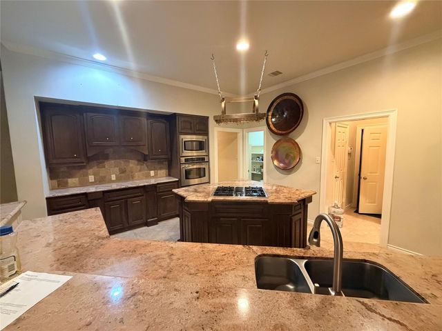 110 Water Bluff Lane, Richmond, TX 77406