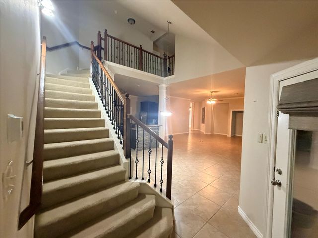 110 Water Bluff Lane, Richmond, TX 77406
