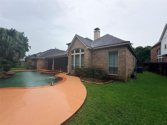 110 Water Bluff Lane, Richmond, TX 77406