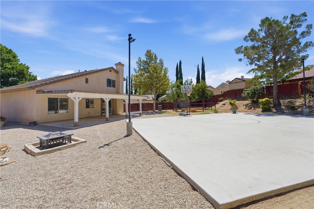 Image 17 of property listing at 2850 Minford Street, Lancaster, CA 93536
