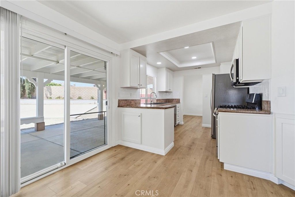 Image 7 of property listing at 2850 Minford Street, Lancaster, CA 93536