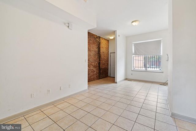 2116 N CARLISLE ST, Philadelphia, PA 19121