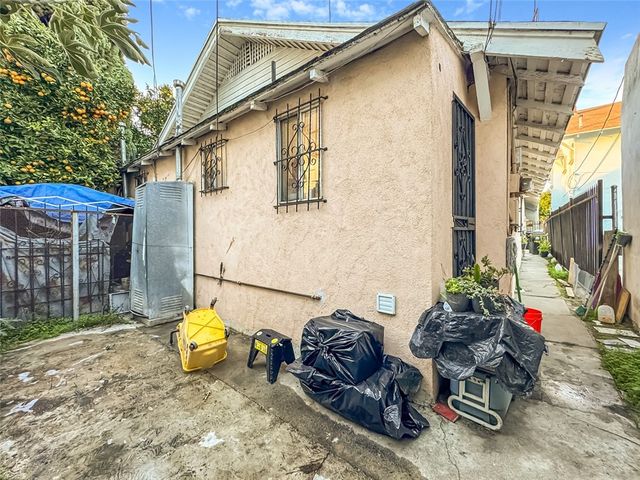 348 W Vernon Avenue, Los Angeles, CA 90037